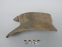 藏品(灰色夾砂陶口緣殘件)的圖片